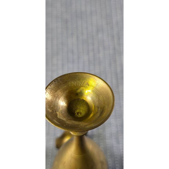 Two Vintage Brass Vases with etched floral and foliage patterns - Picture 5 of 7